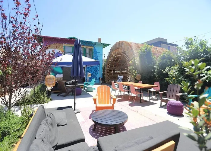 Apartment Prime Dtph Location W Pool