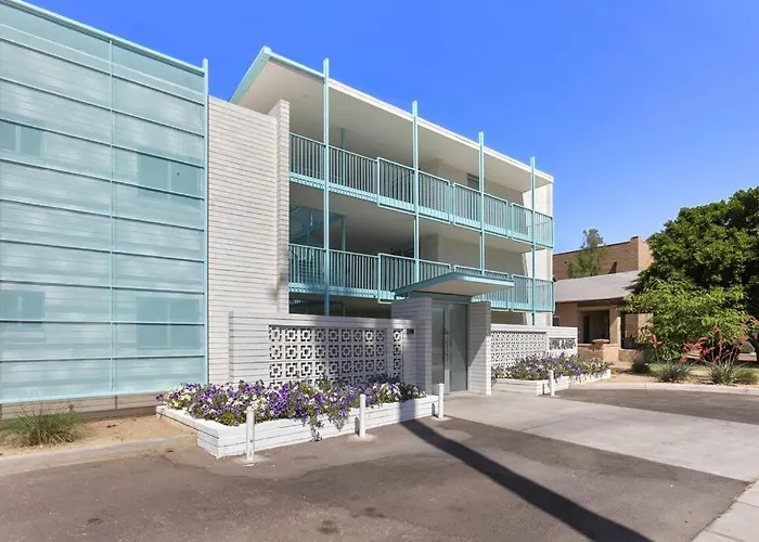 Prime Dtph Location W Pool Phoenix